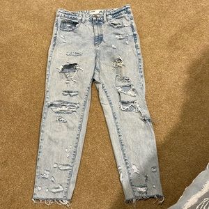 Ripped / straight leg jeans from Garage
